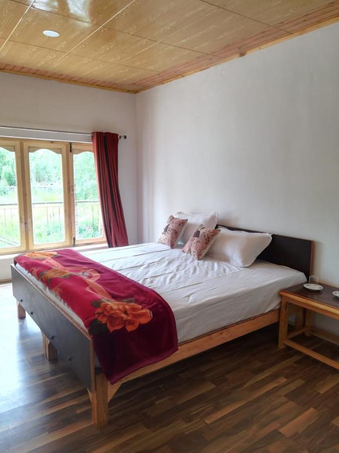 Sernang Homestay Hundar Bagian luar foto