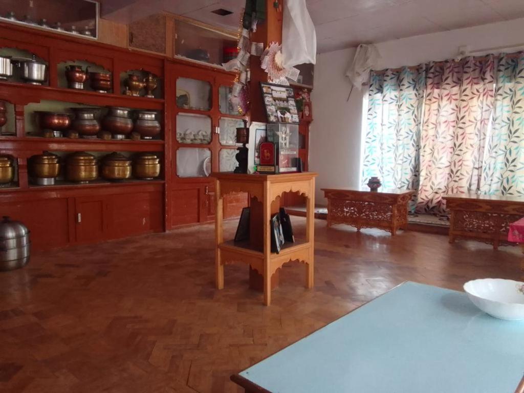 Sernang Homestay Hundar Bagian luar foto